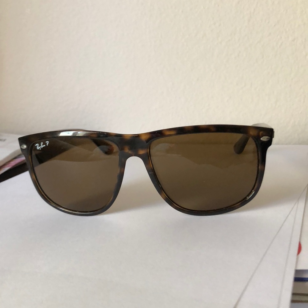 Polarized Raybans